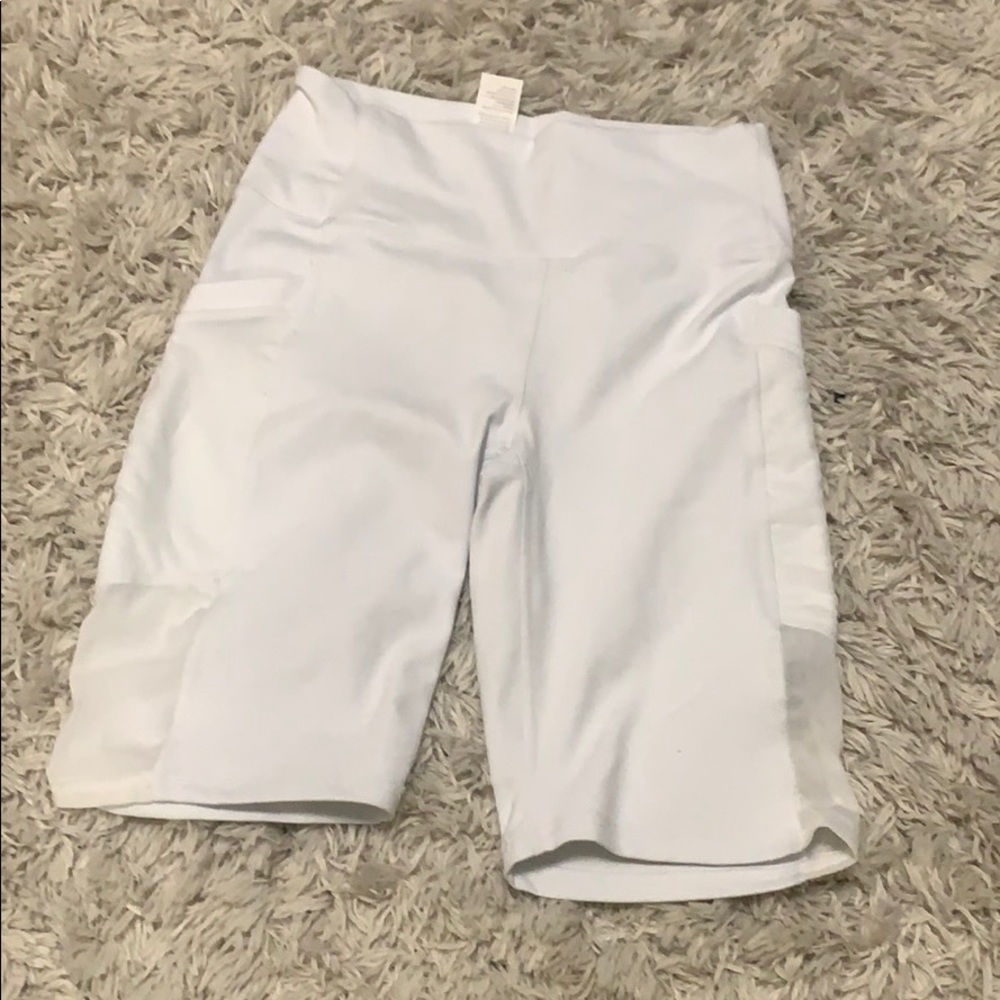 Biker shorts with pockets
